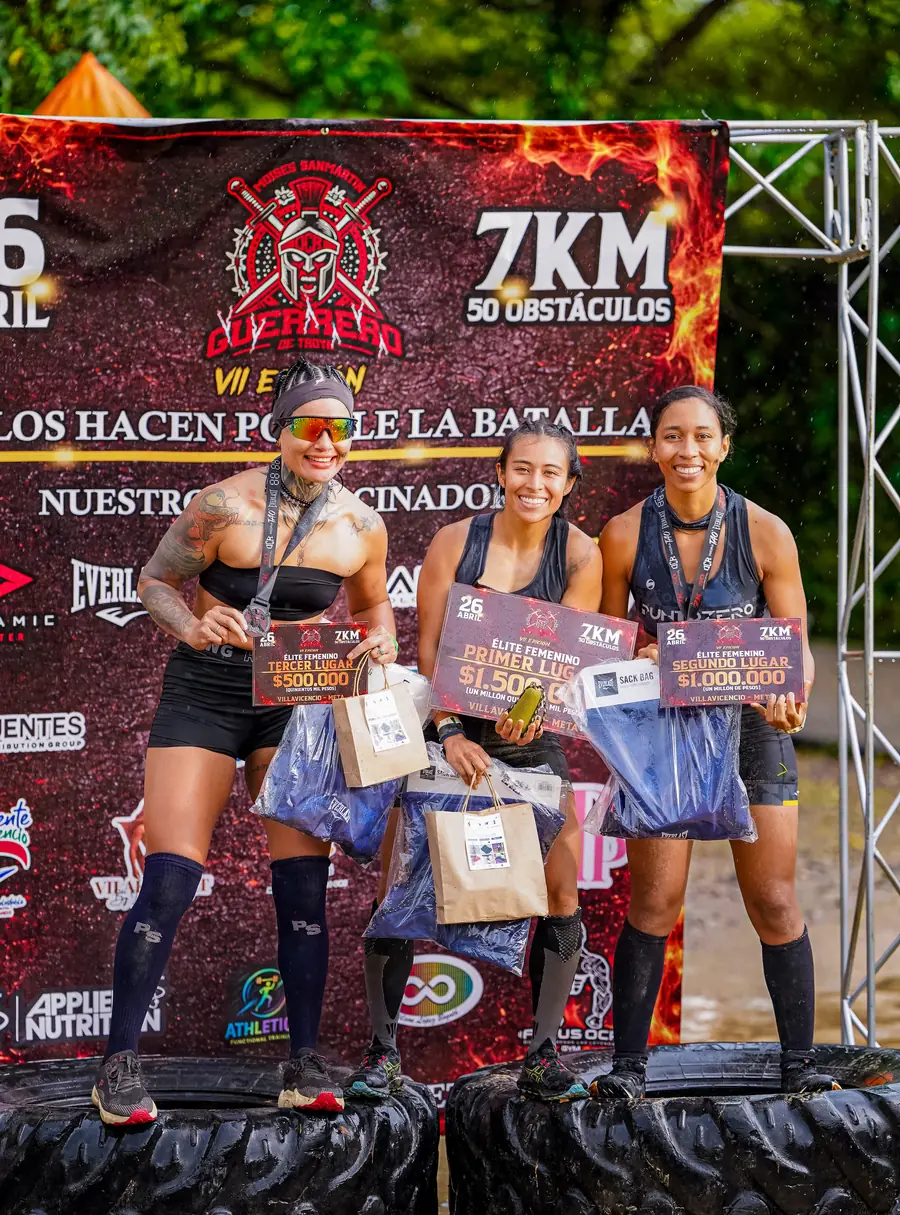 Podio femenino de la VII edición sobre llantas
